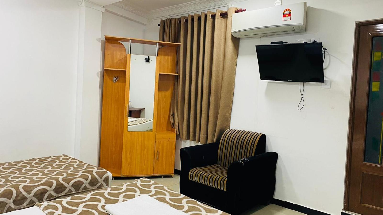 קולומבו Saasha City Hotel מראה חיצוני תמונה