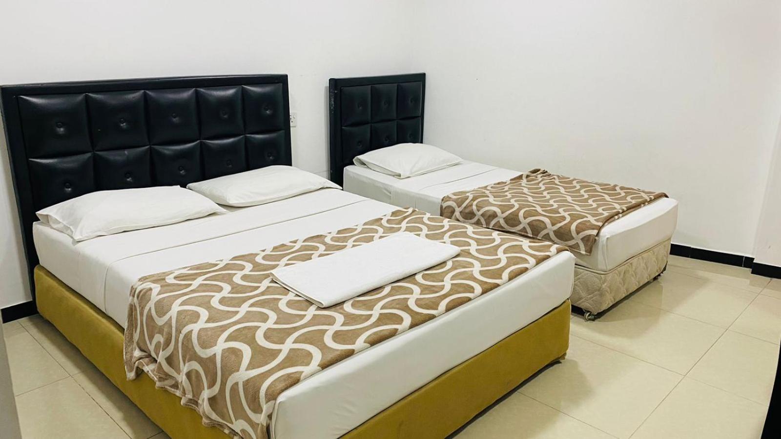 קולומבו Saasha City Hotel מראה חיצוני תמונה