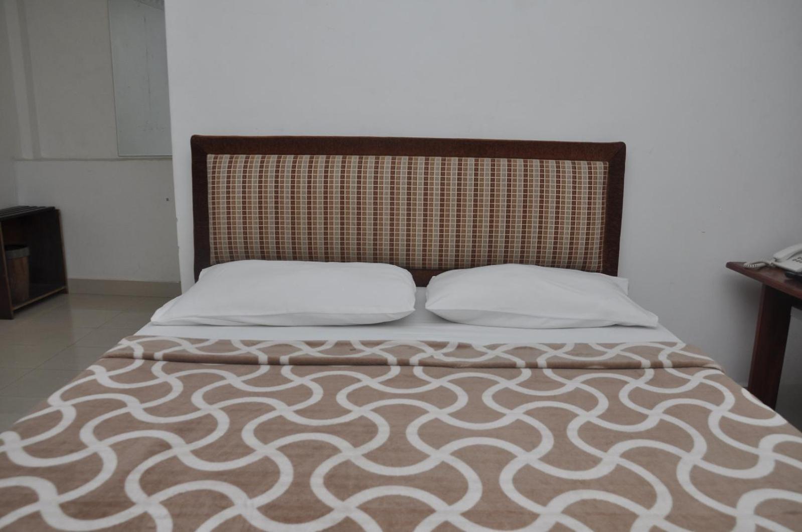 קולומבו Saasha City Hotel מראה חיצוני תמונה