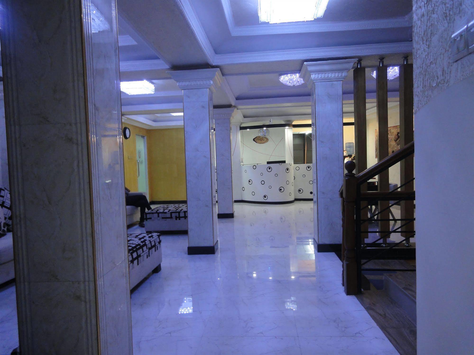 קולומבו Saasha City Hotel מראה חיצוני תמונה