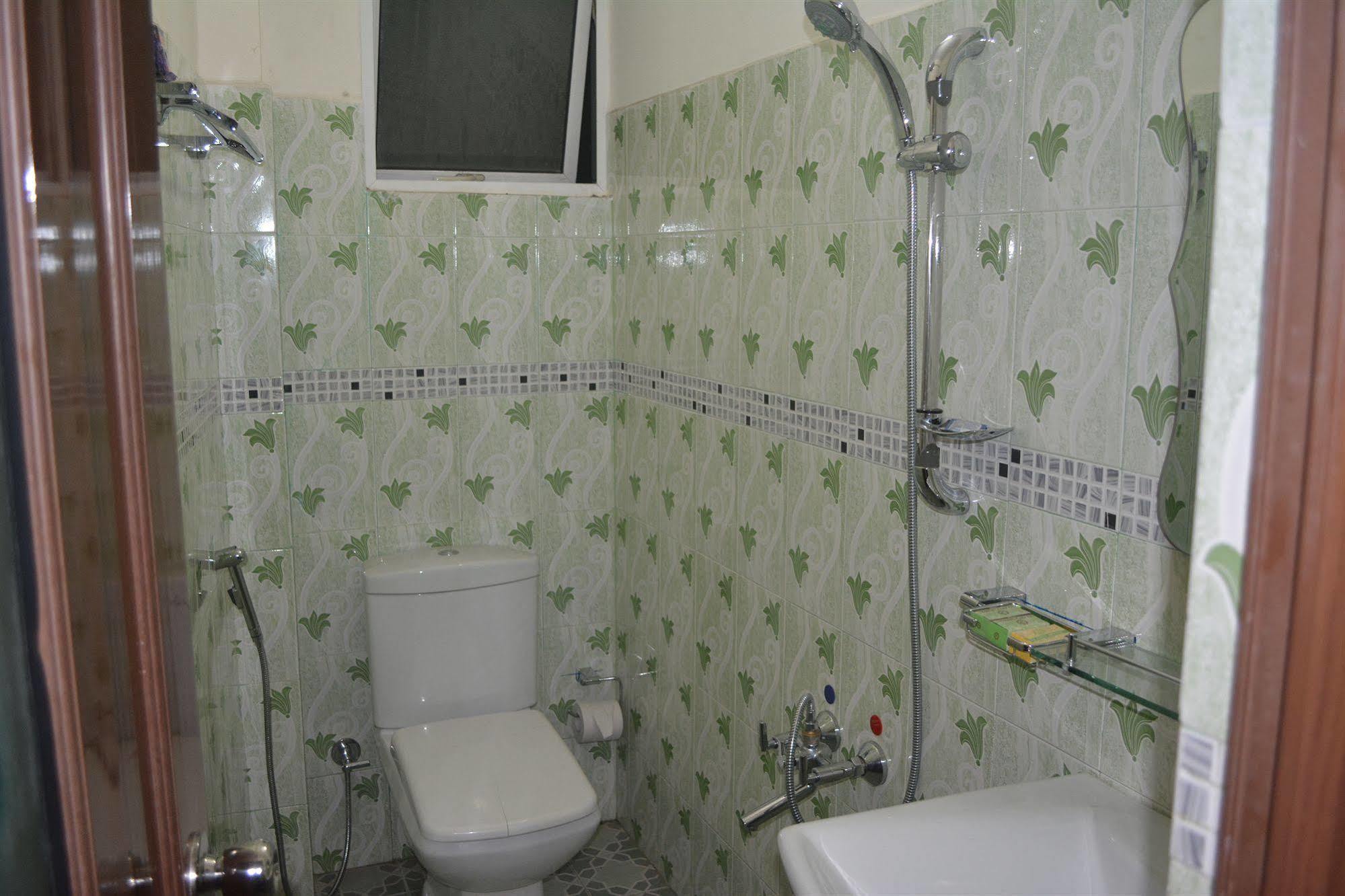 קולומבו Saasha City Hotel מראה חיצוני תמונה